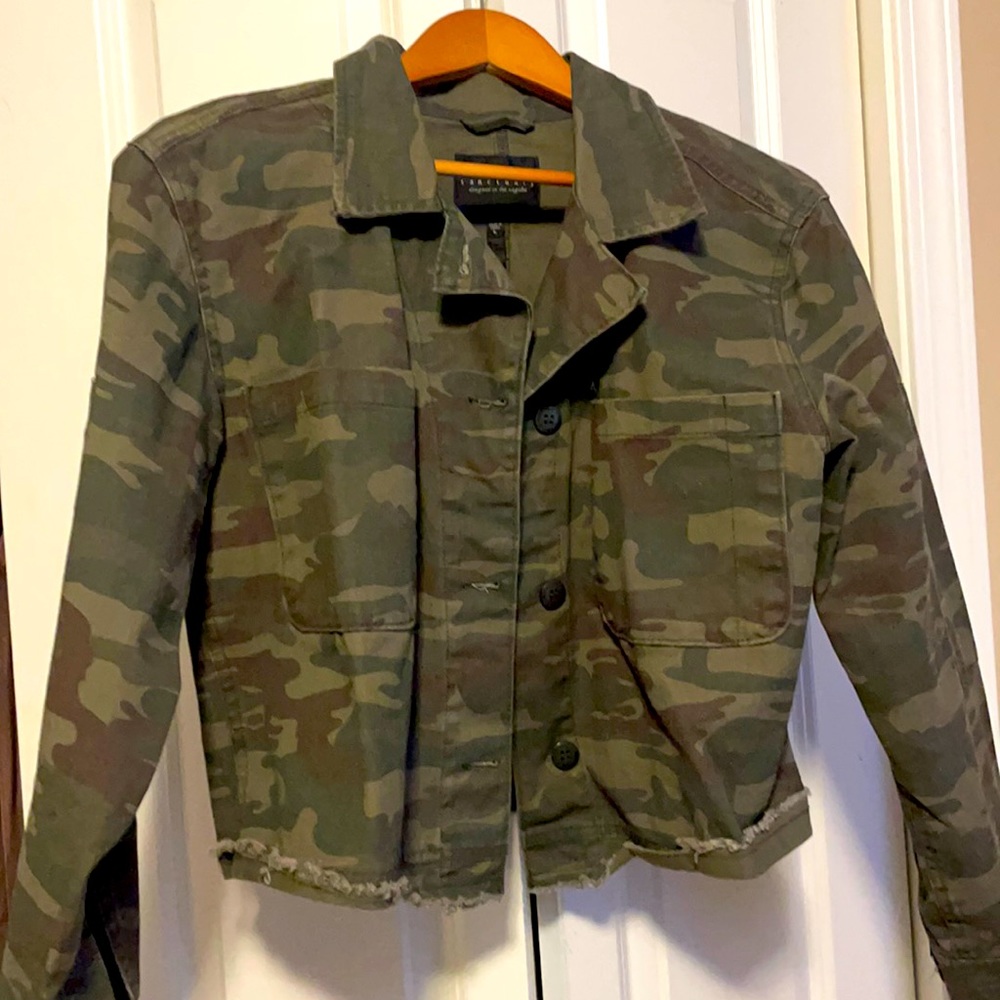 Sanctuary Camo Utility Jacket in Olive Green
